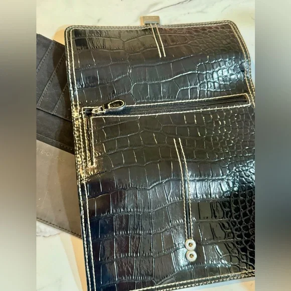 Liz Claiborne black faux alligator purse/bag and wallet - Picture 16 of 16